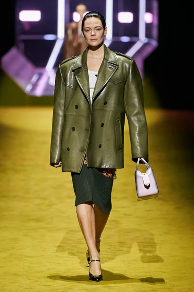 Look 20